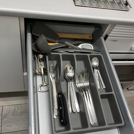 Estudio-szl Apartman *